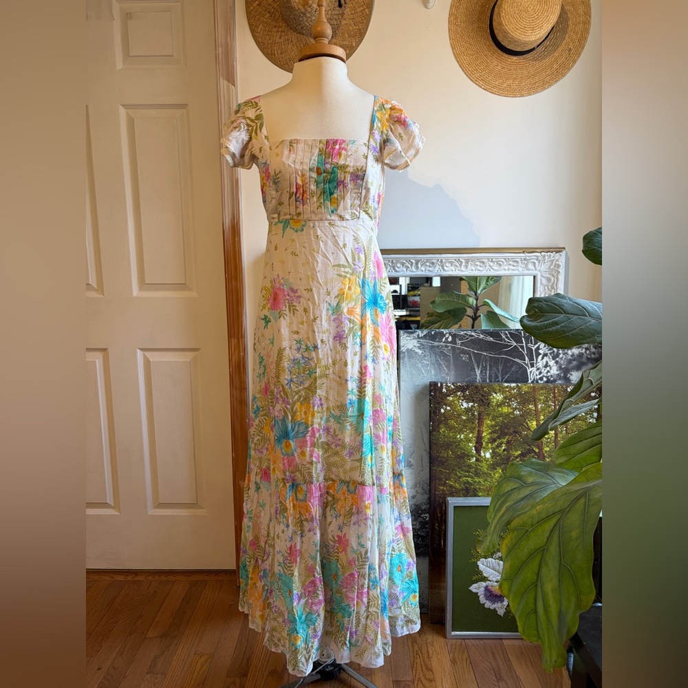 SPELL Lei Lei Frill Gown is incredibly exquisite & one for the Spell collectors - Picture 5 of 12